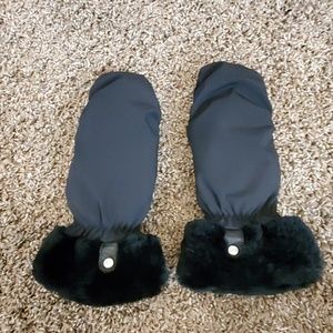 UGG Accessories - Ugg mittens UGG Accessories - Ugg mittens